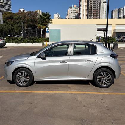 PEUGEOT 208 1.6 16V FLEX ALLURE AT6 PEUGEOT 208 1.6 16V FLEX ALLURE AT6